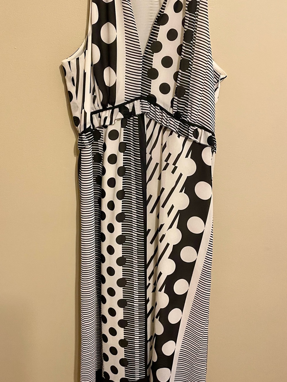 Maeve Black and White Mixed-Print Halter High-Low Maxi Dress - Picture 5 of 6